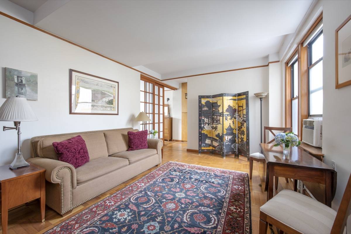 Living Room of 30 W 90th St #9C