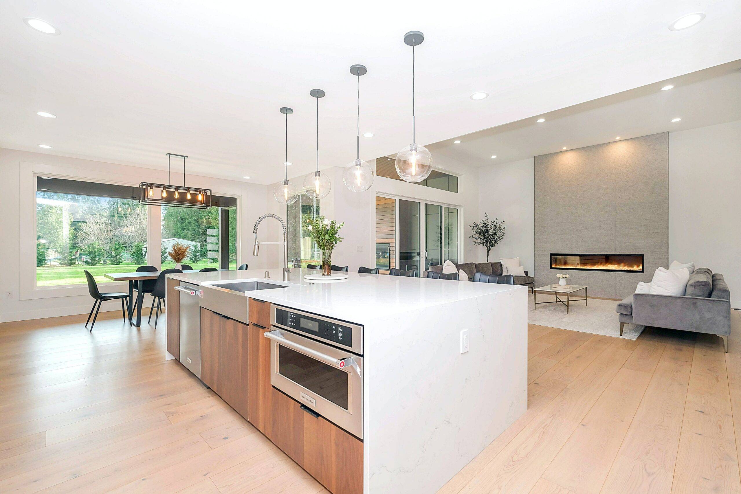 Gourmet modern kitchen in luxury NYC residence